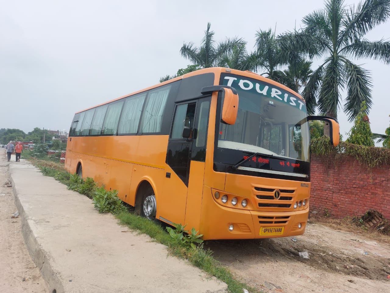 AC Bus Varanasi